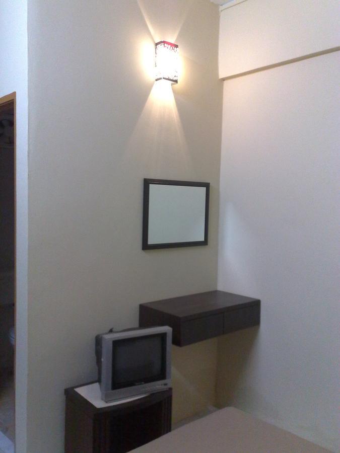 Jr Hotel Sitiawan Exterior photo